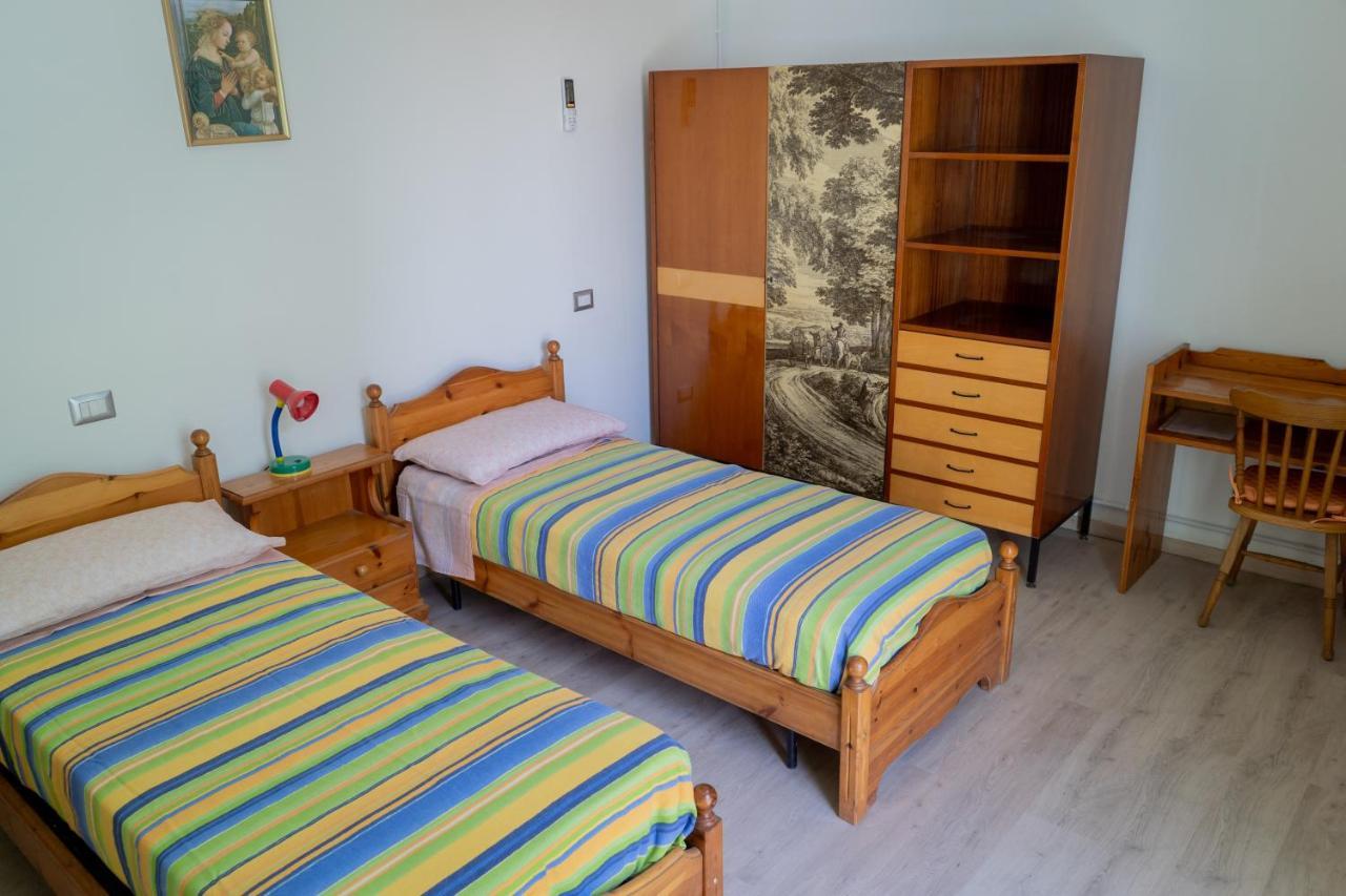 דירות ראבנה Reno Family House מראה חיצוני תמונה